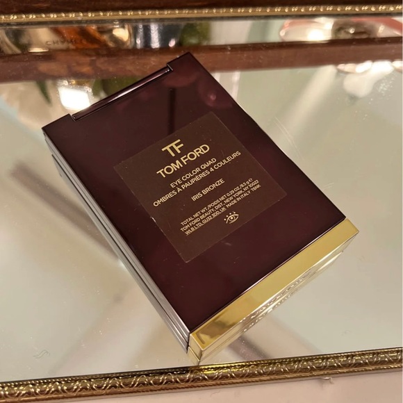 Tom Ford Iris Bronze Quad Palette. Limited Edition - Picture 2 of 2